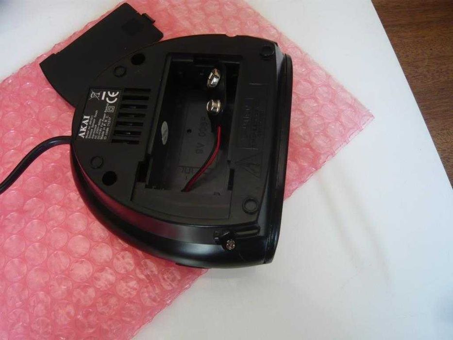 Despertador digital AKAI