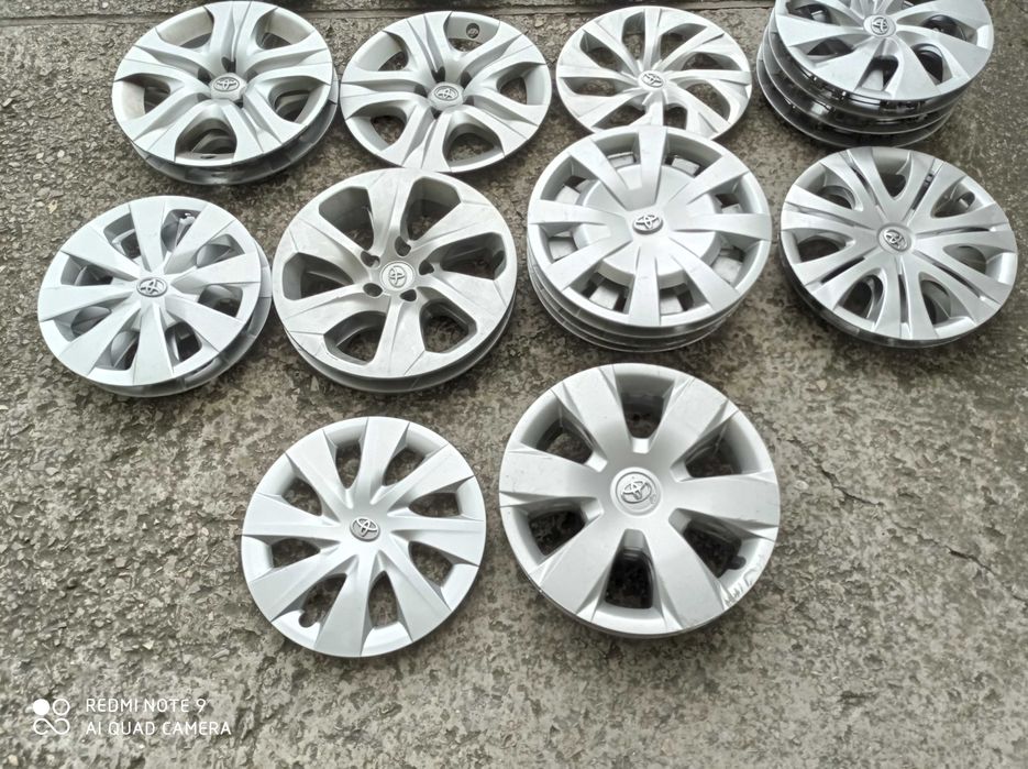 Колпаки 14-17 Toyota Corolla Auris Rav4 CAMRY YARIS Prius ковпаки ориг