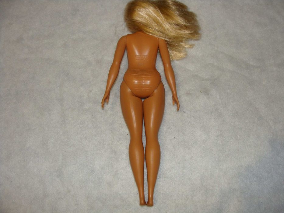 Barbie Fashionistas Urban Camo Doll (Curvy) (Ref. FJF54)