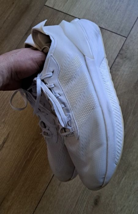 Buty Adidas Avyryn 46 1/3 30cm boost