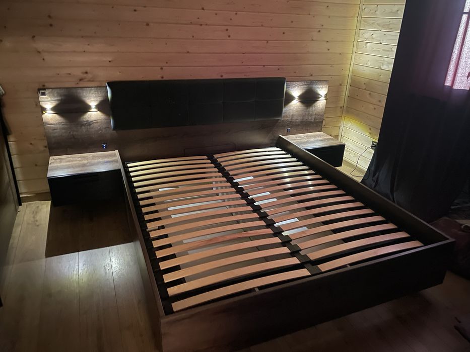 Łóżko 160x200 Kassel dąb monastery z szafkami nocnymi i stelażem