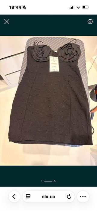 Сукня zara чорна троянди нова