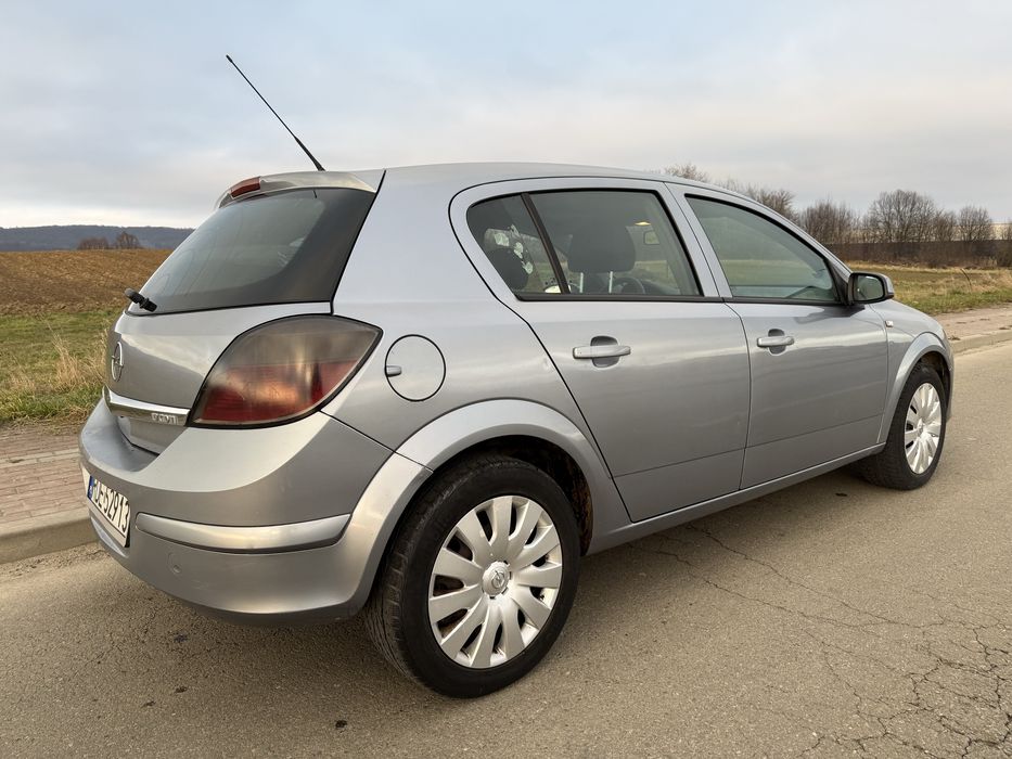 Opel Astra H 1.7 CDTi 80km 2004r