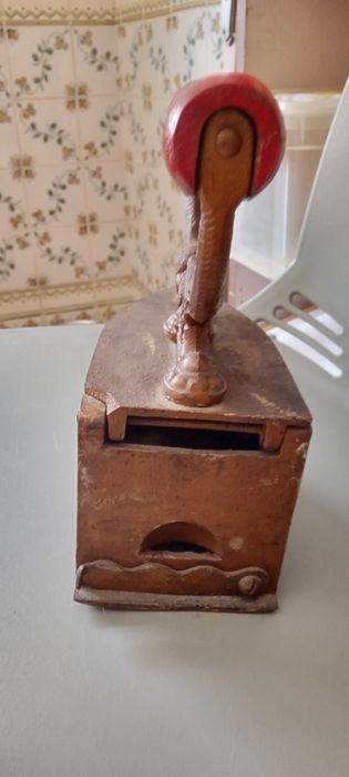 Ferro antigo já faz parte da família á 48 anos