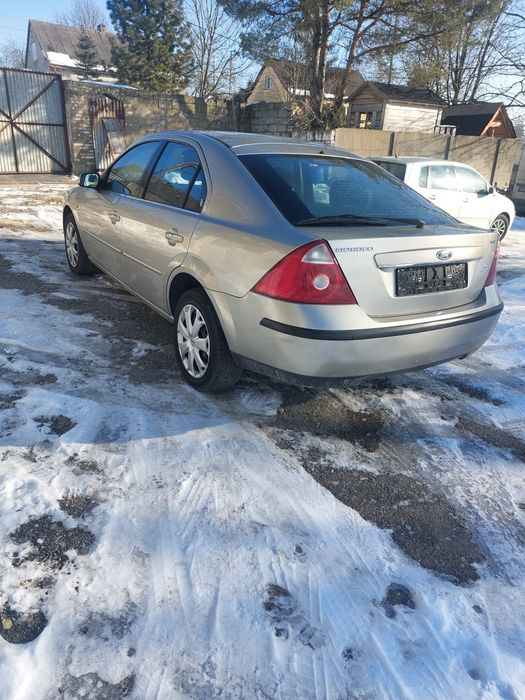 Ford mondeo ghia benzyna