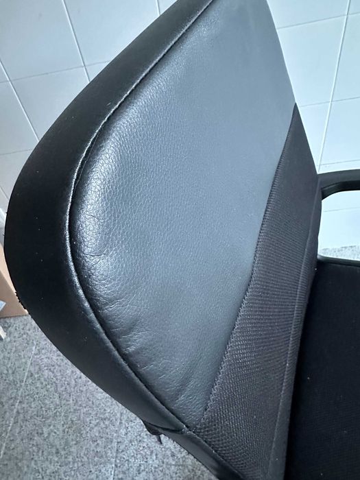 2 cadeiras de escritorio giratórias