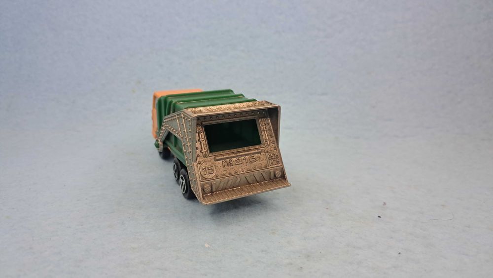 Miniatura antiga Majorette Bernard Camião Lixo Completo