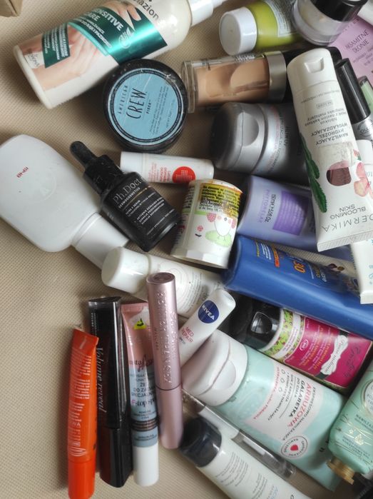 Zestaw kosmetyków używanych