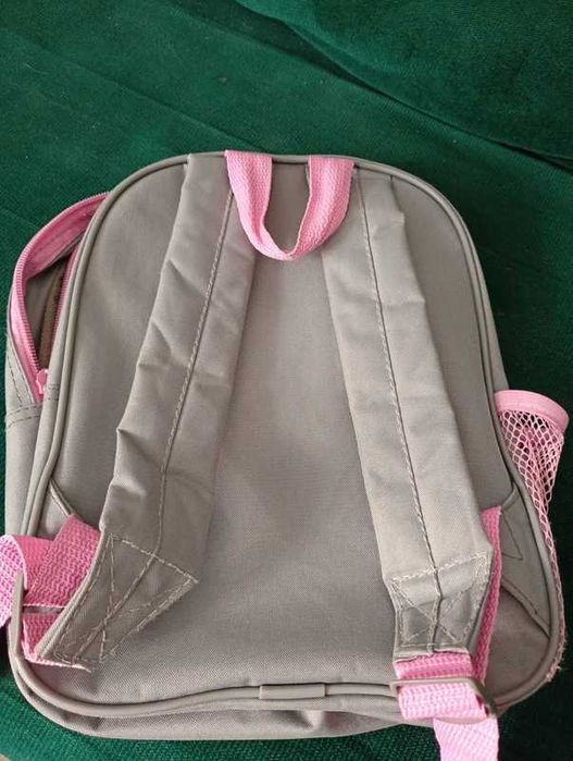 Mały plecak dla dziewczynki kotek