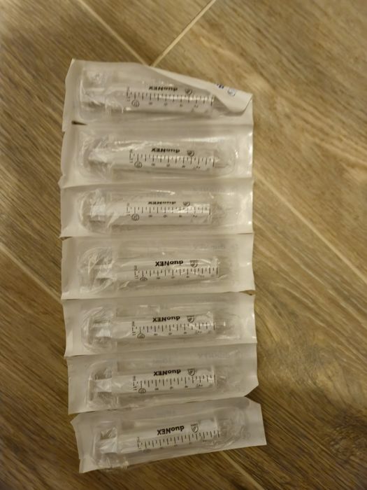 Strzykawki duoNEX 10 ml - 10 sztuk (0,1 PLN za sztuke)