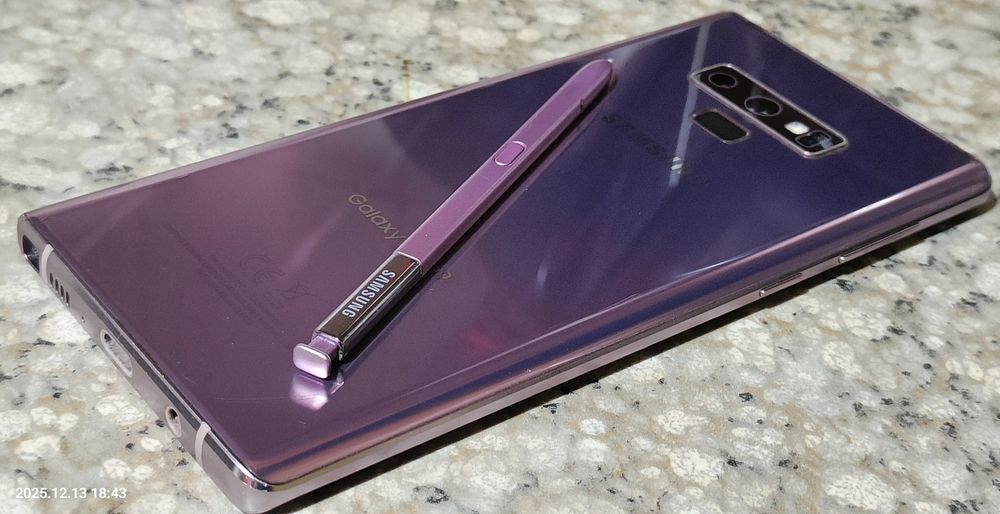 Samsung Galaxy Note 9 , 6/128gb., NFC .  Тріщини на склі.