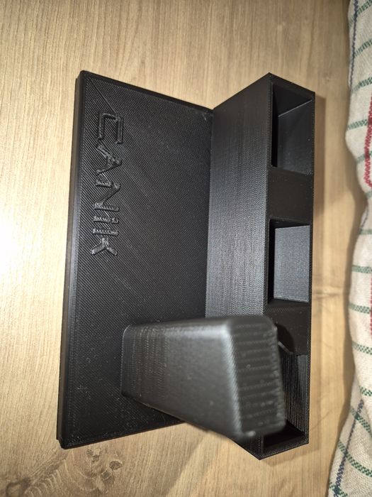 Podstawa z miejscem na magazynki do pistoletu canik