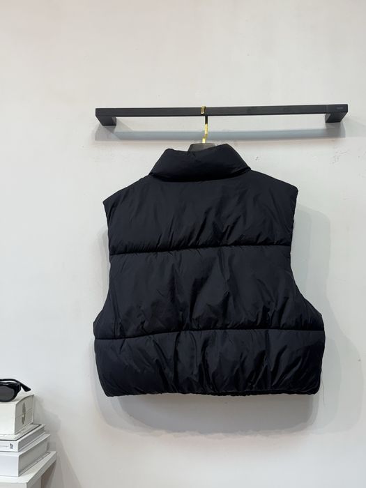 Стильна жилетка р. М, л