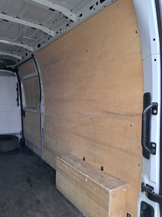Renault master IV master 3 movano zabudowa boki podłoga  L3H2  l3h2