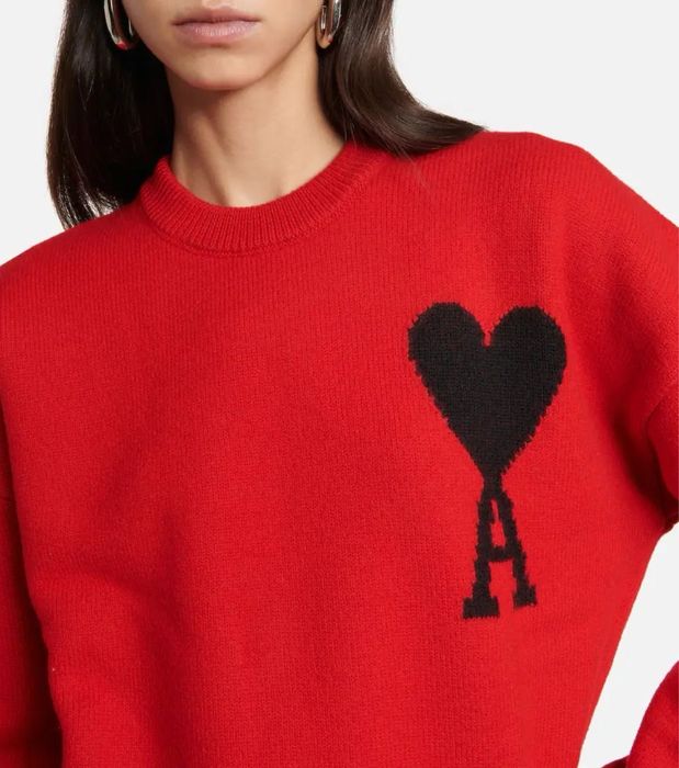 Стильний , якісний світер в стилі AMI. Lux якість.1:1