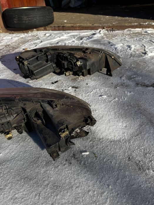 Фари на Mazda 6 GG 2007 року