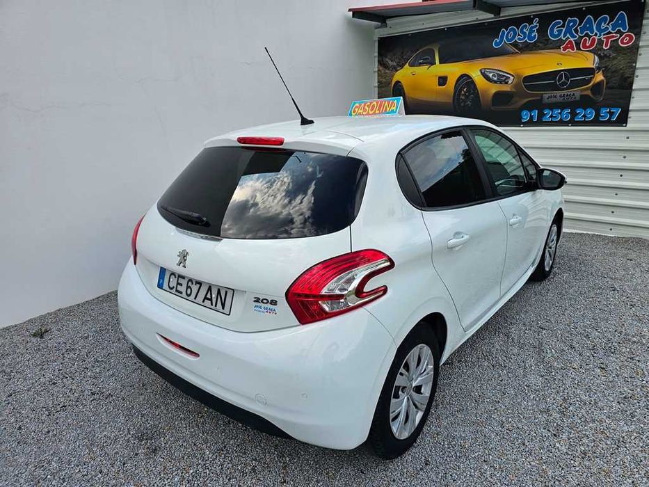 Peugeot 208 1.2Vti 82Cv 75.000Km 06/2015