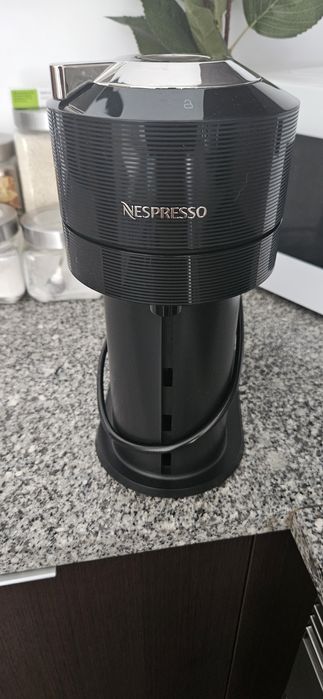 Máquina café Nespresso Vertuo NOVA