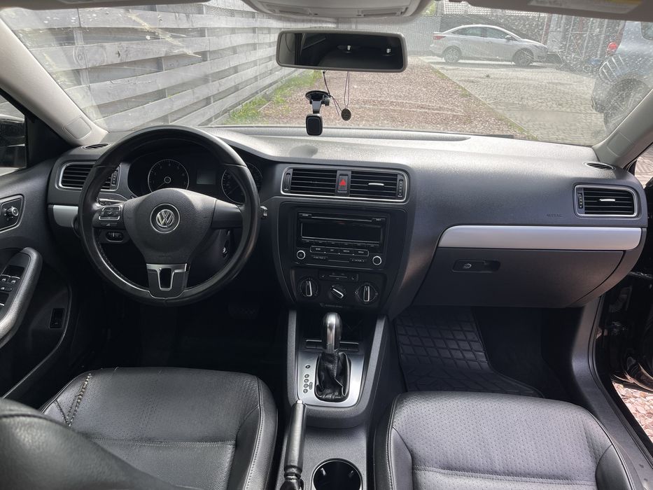 Автомобіль volkswagen jetta