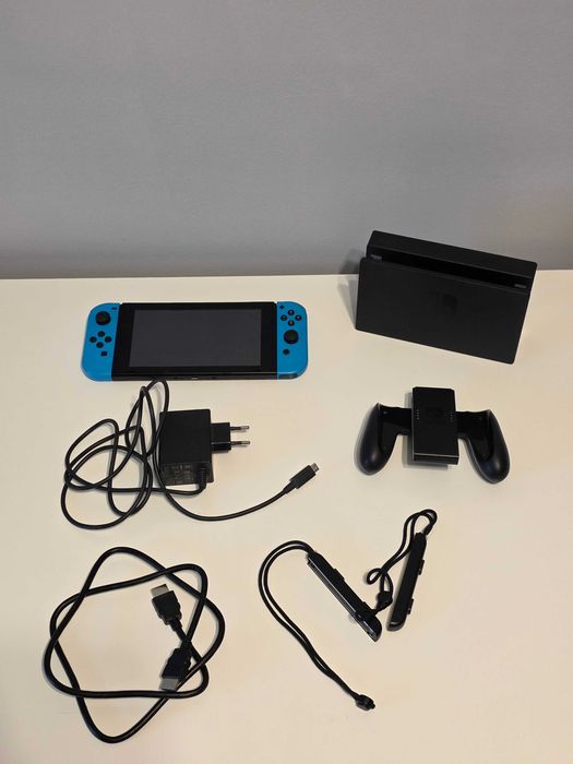Konsola Nintendo Switch niebieska zestaw