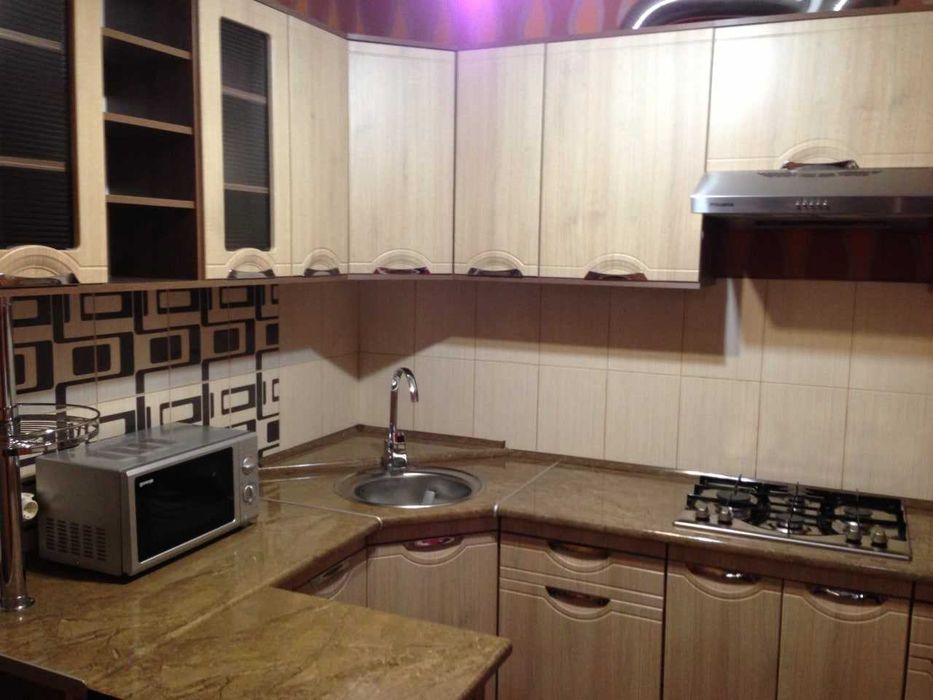 Сдам 1 кв ЕВРО РЕМОНТ, 2 мин. до метро Левада