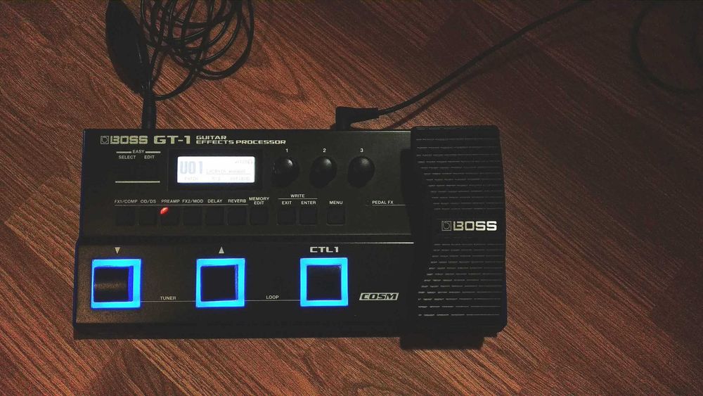 Pedaleira Boss GT-1 Guitar Multi-FX + Transformador da marca