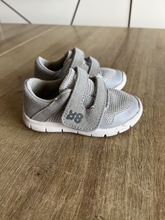 Adidaski trampki 23 sneakarsy