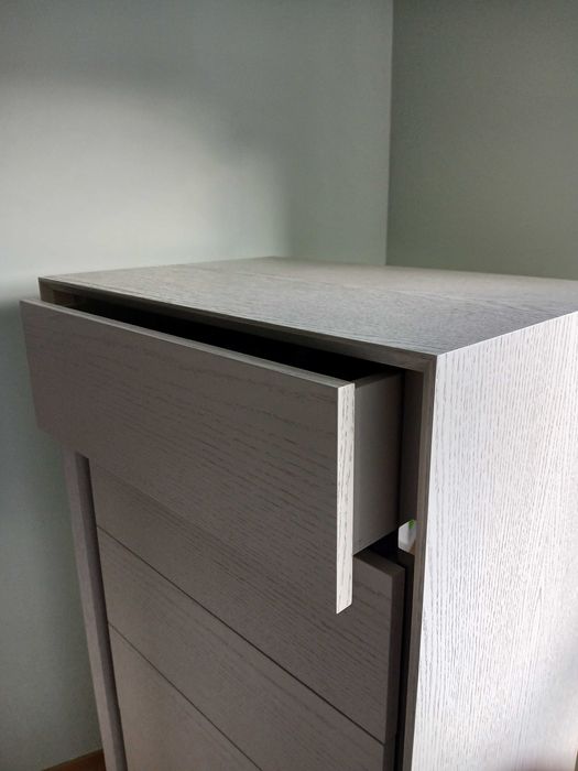 Cama casal com colchão, mesas cabeceira e cómoda - Octosólido