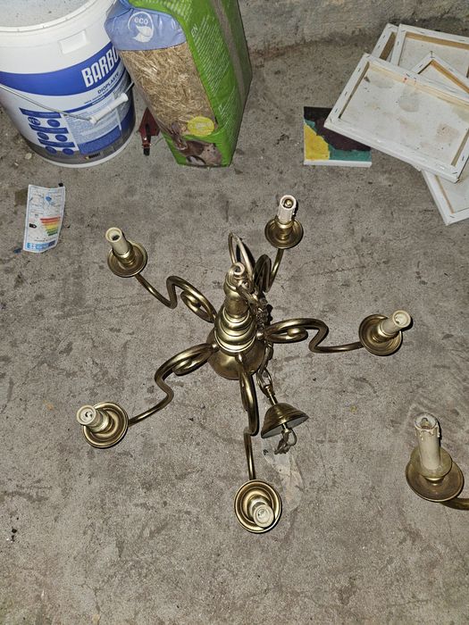 Diversos candeeiros para venda