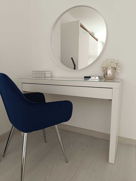 Konsola IKEA Malm + 2 wkłady + fotel welurowy + Lustro IKEA Rotsund