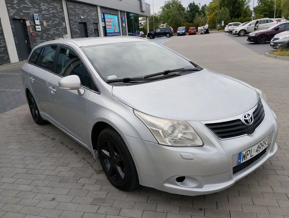 Toyota Avensis 2009r 2.0 D4D 126KM Salon Polska Tempomat Sprawna Klima Opłaty na Rok