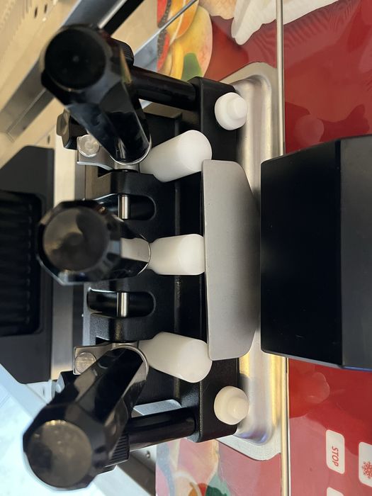 Maszyna do lodów włoskich i świderków Hard Ice