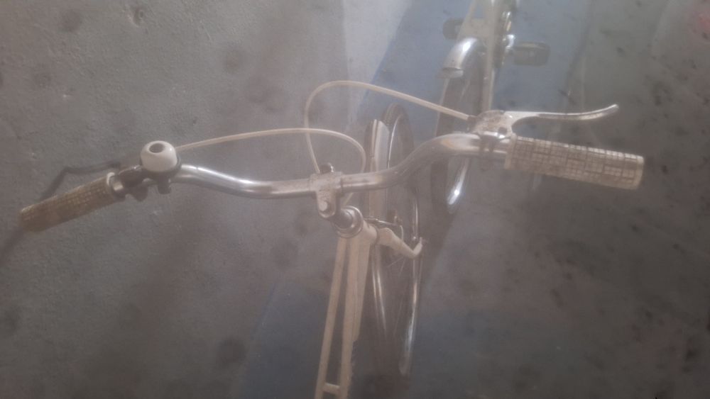 Bicicleta pasteleira ESMALTINA