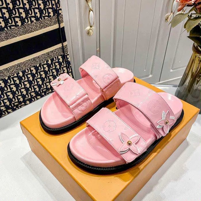 Klapki ,sandały Louis Vuitton 39 nowe,rozowe +karton