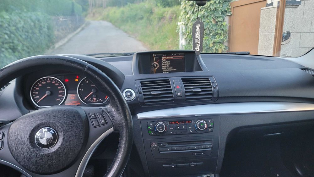 Serie 1 E81 (2 portas) 118D 2010 LCI | Muitos Estimado