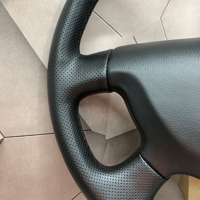 Перетягнутий руль до Рено Магнум Renault Magnum Euro 3 Euro 5 на обмін