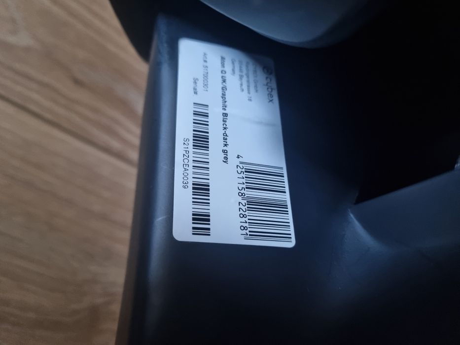Cybex nosidełko Aton Q platinium  z bazą I adapterami do wózka.