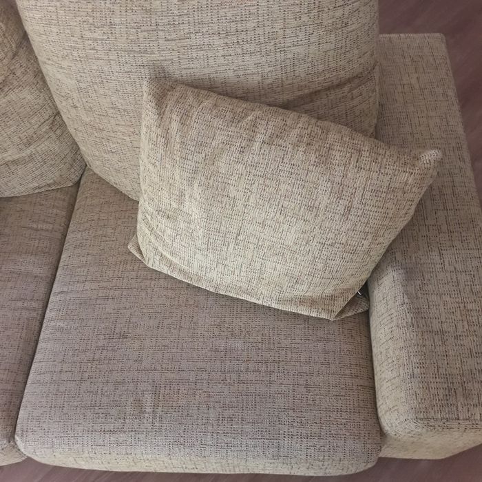 Sofá em tecido 2 Lugares