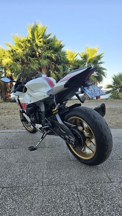 Yamaha YZF-R1 60 Aniversario Akrapovic