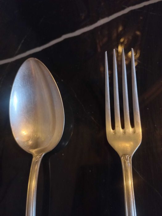 Sztućce łyżka i widelec art deco