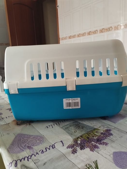Vende se Caixa de Transporte para Animais