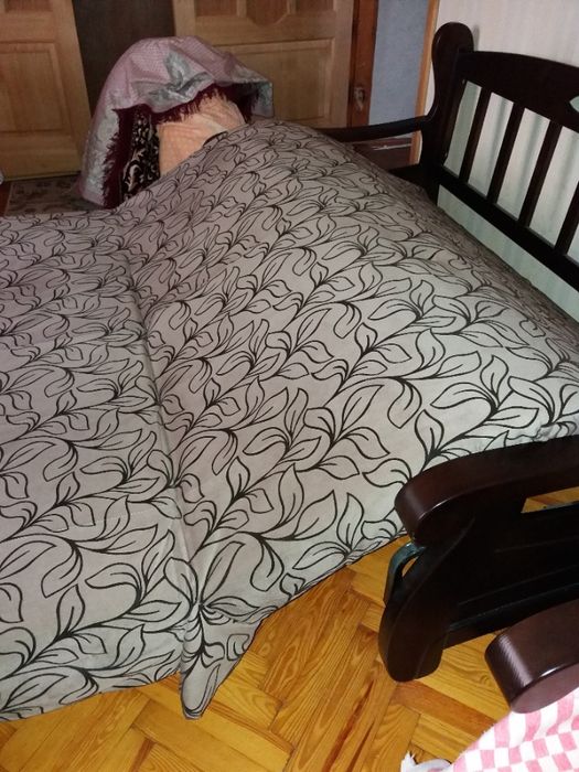 Продам мягкий уголок ( диван + 1 кресло-кровать)