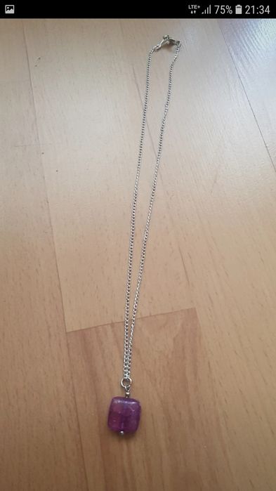 Łańcuszek z kamieniem