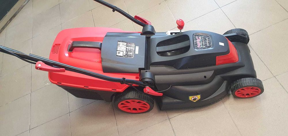 Kosiarka elektryczna NAC MEX-42 E18 - Madej Gorlice Mickiewicza -