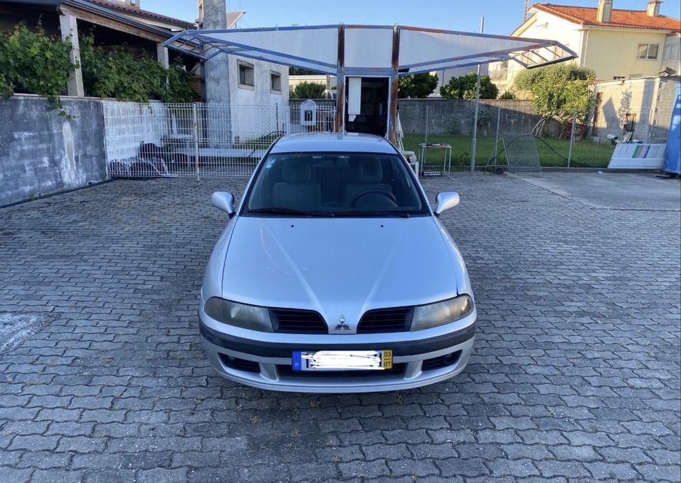 Oportunidade única - Mitsubishi Carisma 1.3
