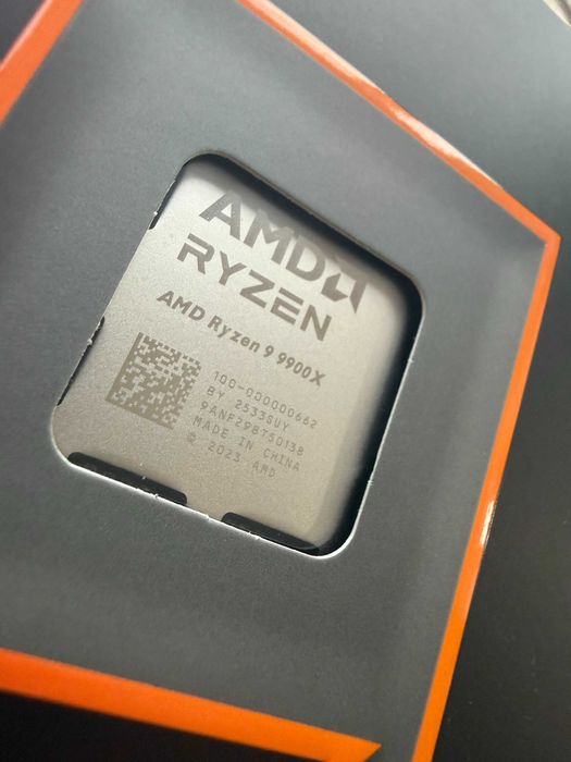AMD Ryzen 9 9900X 4.4 GHz BOX