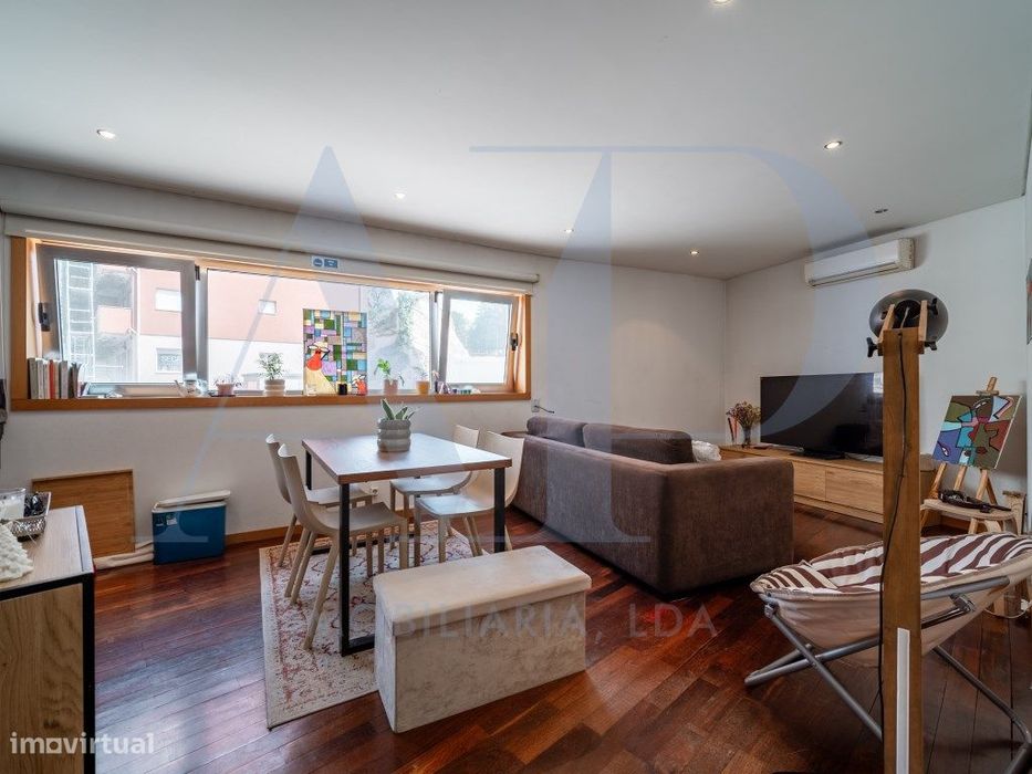 Apartamento T1 com Terraço em Fermentões