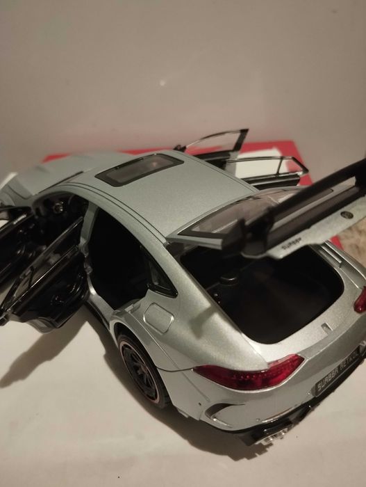 Модель Mercedes Benz AMG GT Brabus Rocket 900 1/24