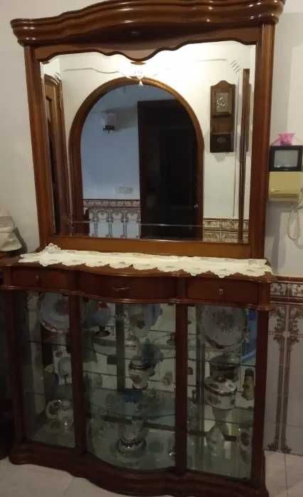 Vitrine com Espelho
