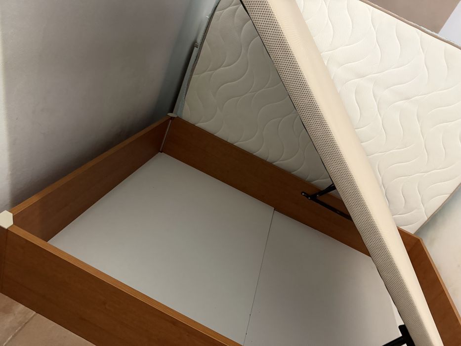 Cama casal 1.40 por 1.90